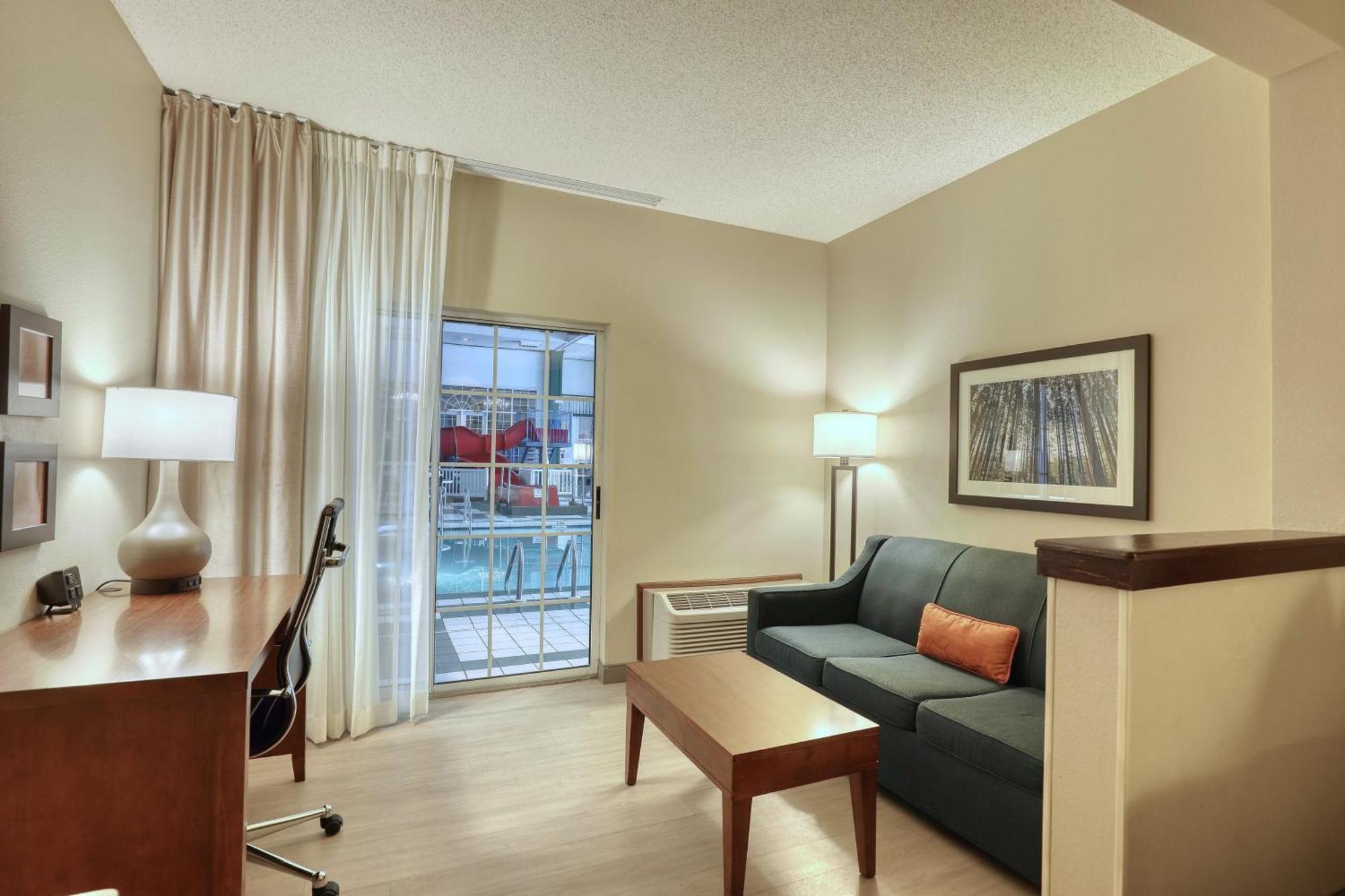 Comfort Suites Appleton Airport Ngoại thất bức ảnh