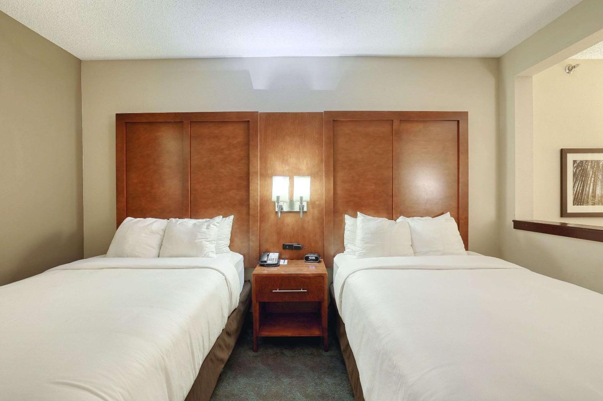 Comfort Suites Appleton Airport Ngoại thất bức ảnh
