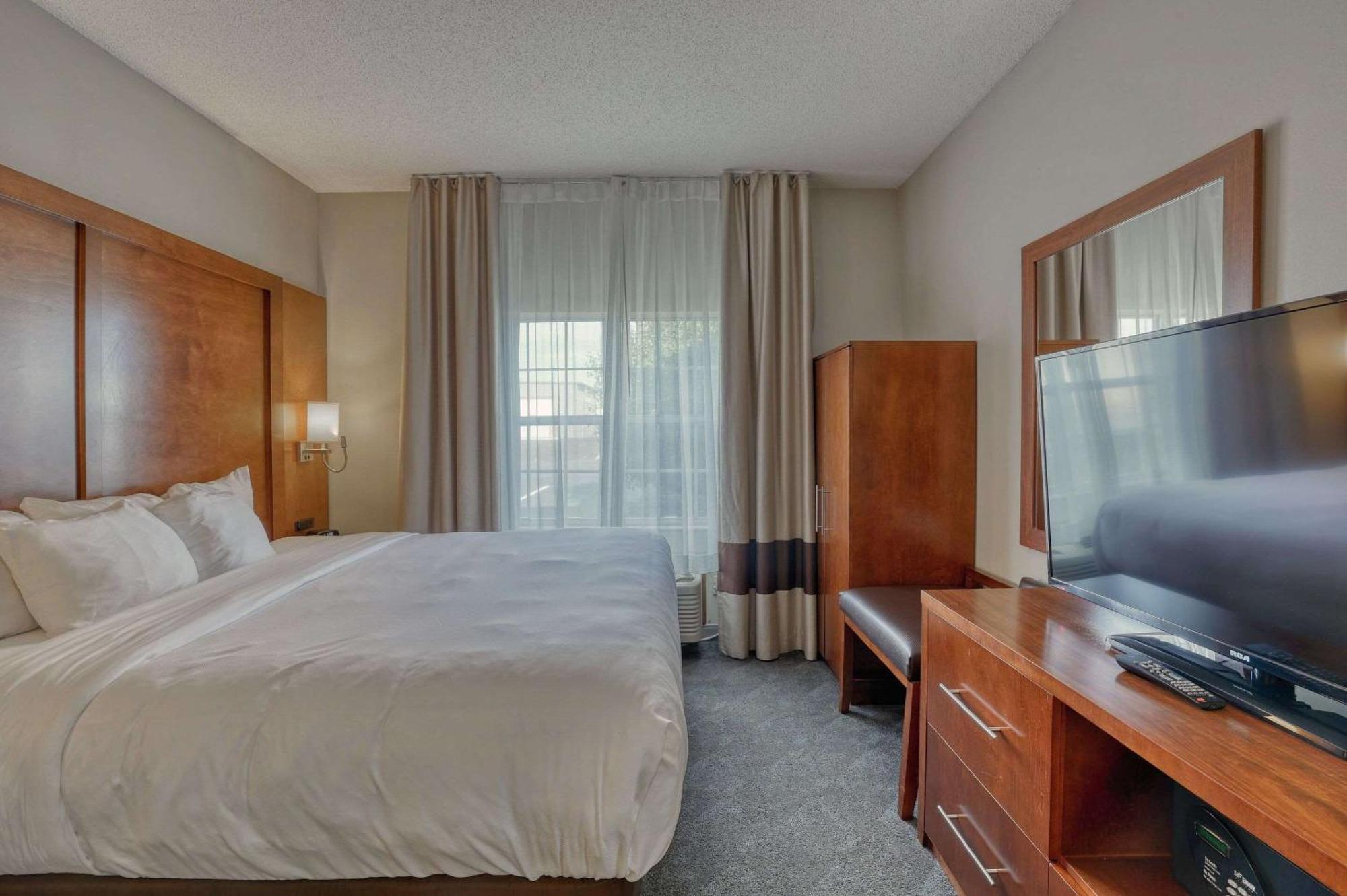 Comfort Suites Appleton Airport Ngoại thất bức ảnh