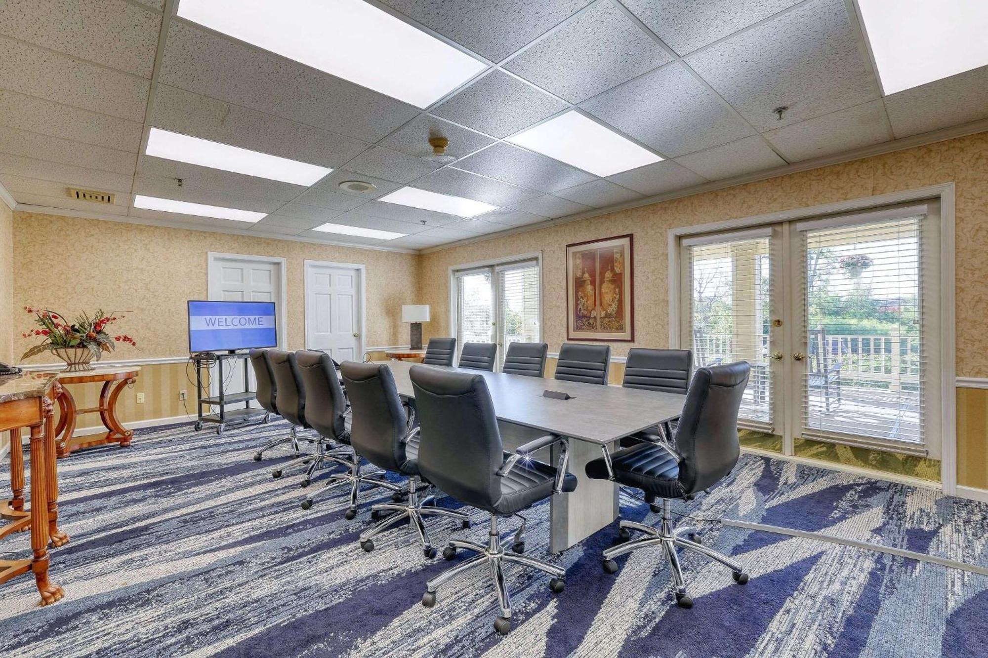 Comfort Suites Appleton Airport Ngoại thất bức ảnh