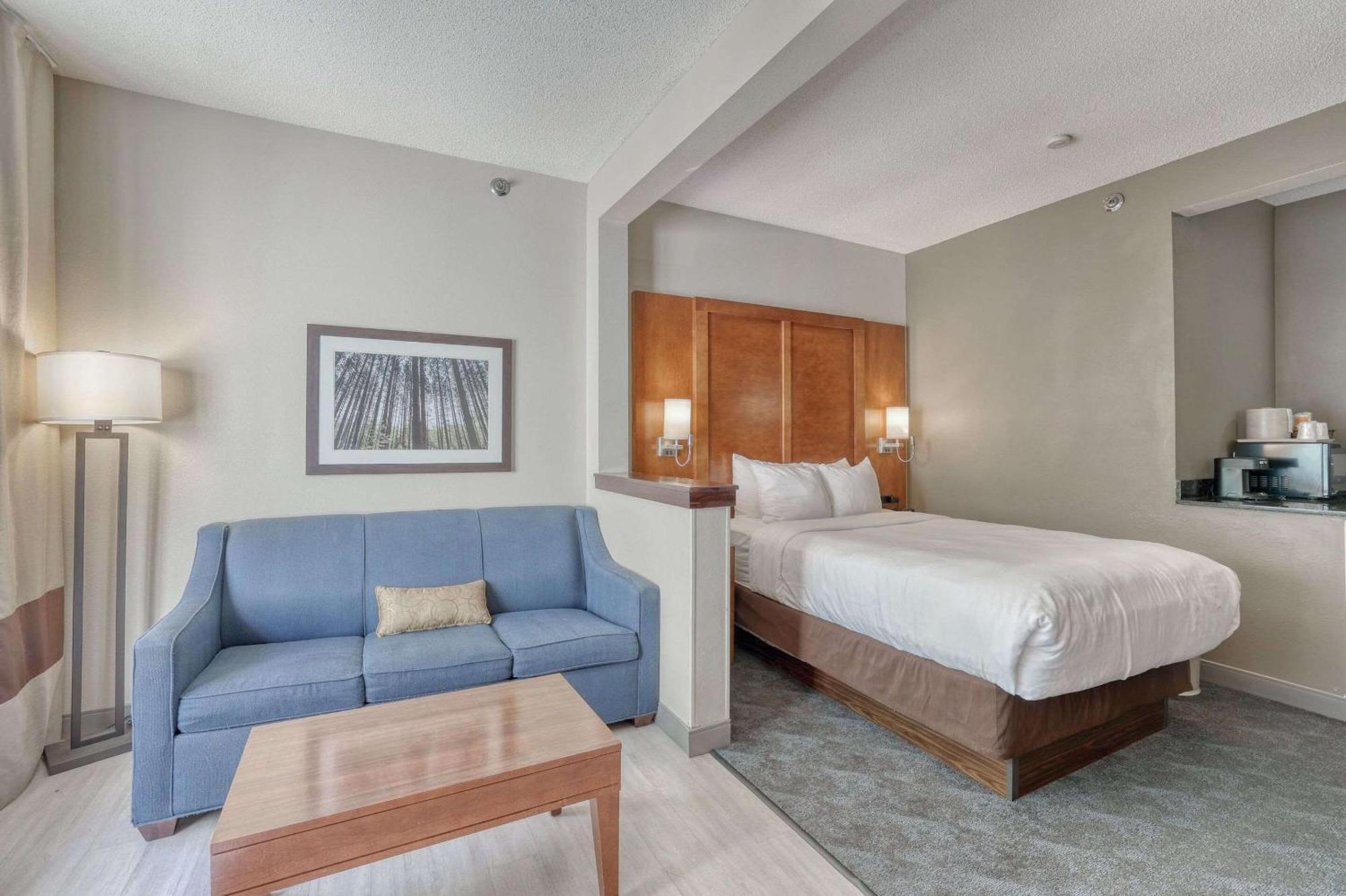 Comfort Suites Appleton Airport Ngoại thất bức ảnh