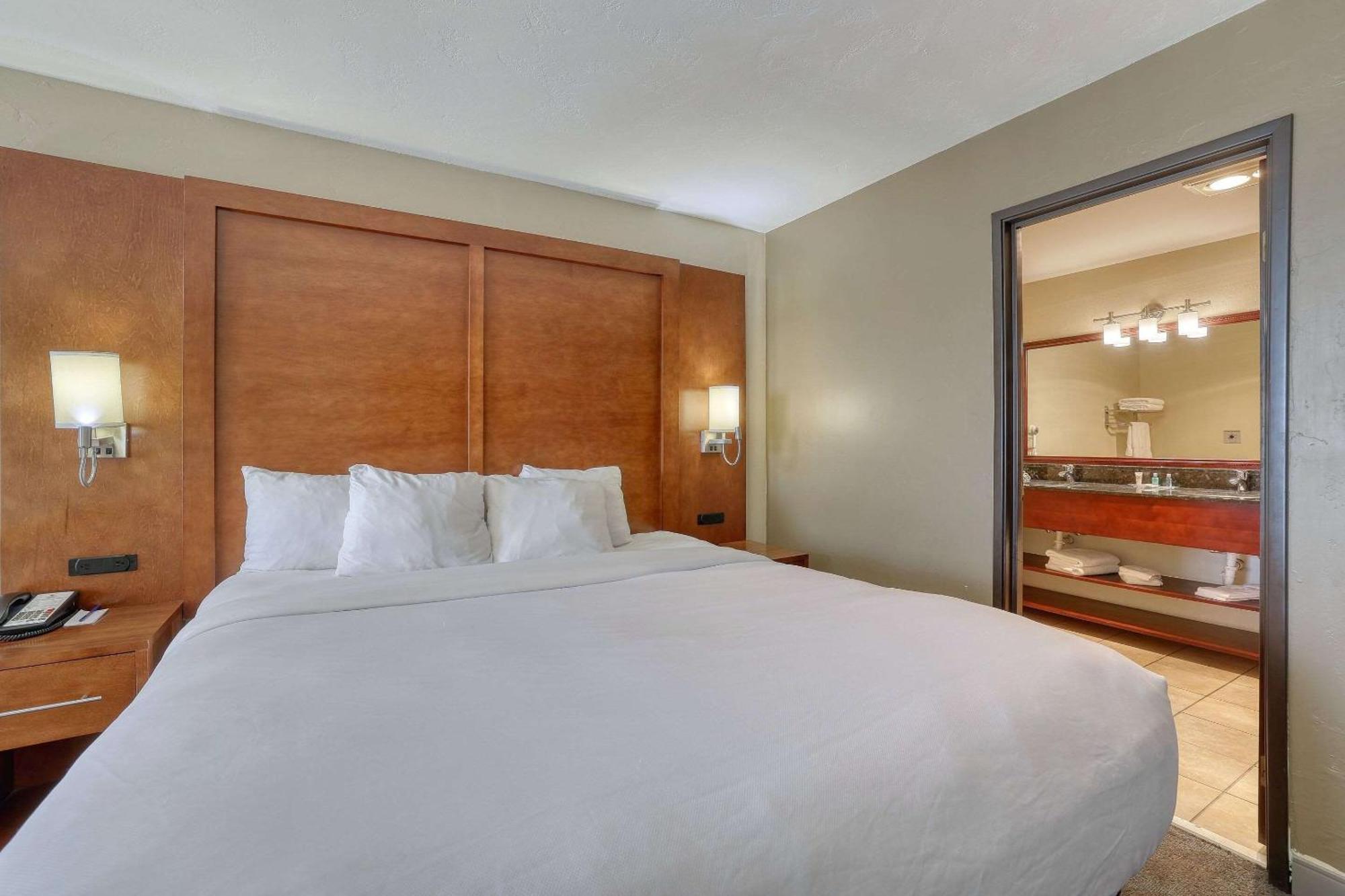 Comfort Suites Appleton Airport Ngoại thất bức ảnh