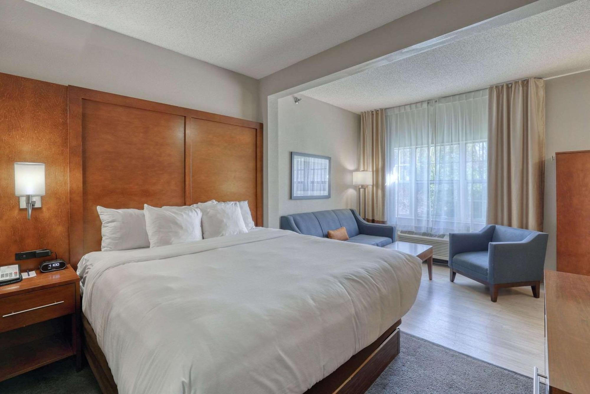 Comfort Suites Appleton Airport Ngoại thất bức ảnh